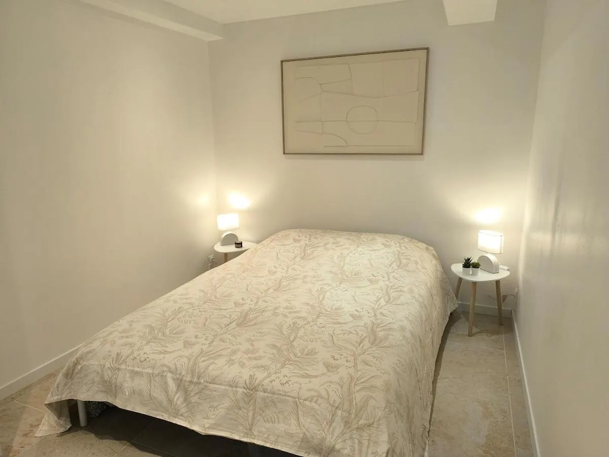 Apartment Appartement Avec Une Chambre Et Tout Equipe Dans Centre Ville Montelimar France