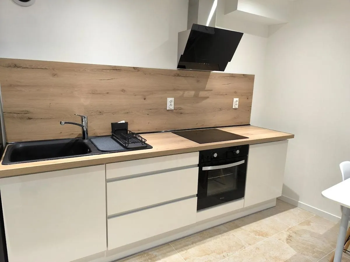 Appartement Avec Une Chambre Et Tout Equipe Dans Centre Ville Montelimar