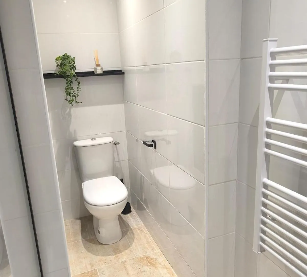 Appartement Avec Une Chambre Et Tout Equipe Dans Centre Ville Montelimar 0*,